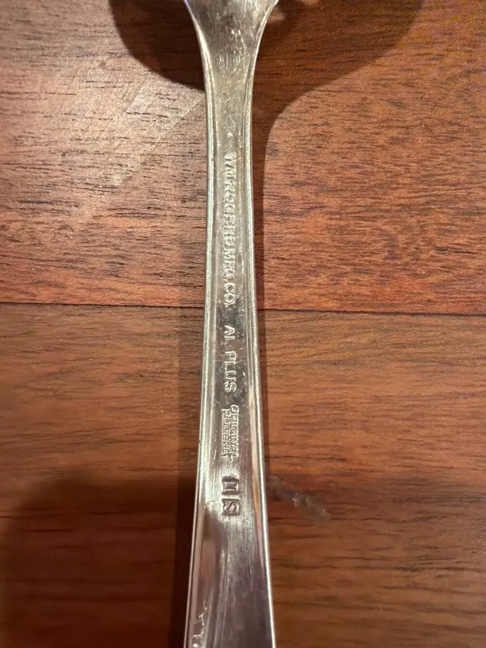 Vintage Wm. Rogers Silverplate Pierced Pie Cake Server Silver Tulip Pattern - Picture 3 of 5